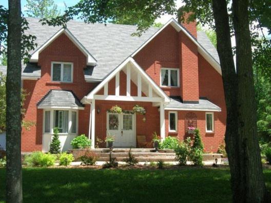 Maple Woods Panzió Casselman Kültér fotó